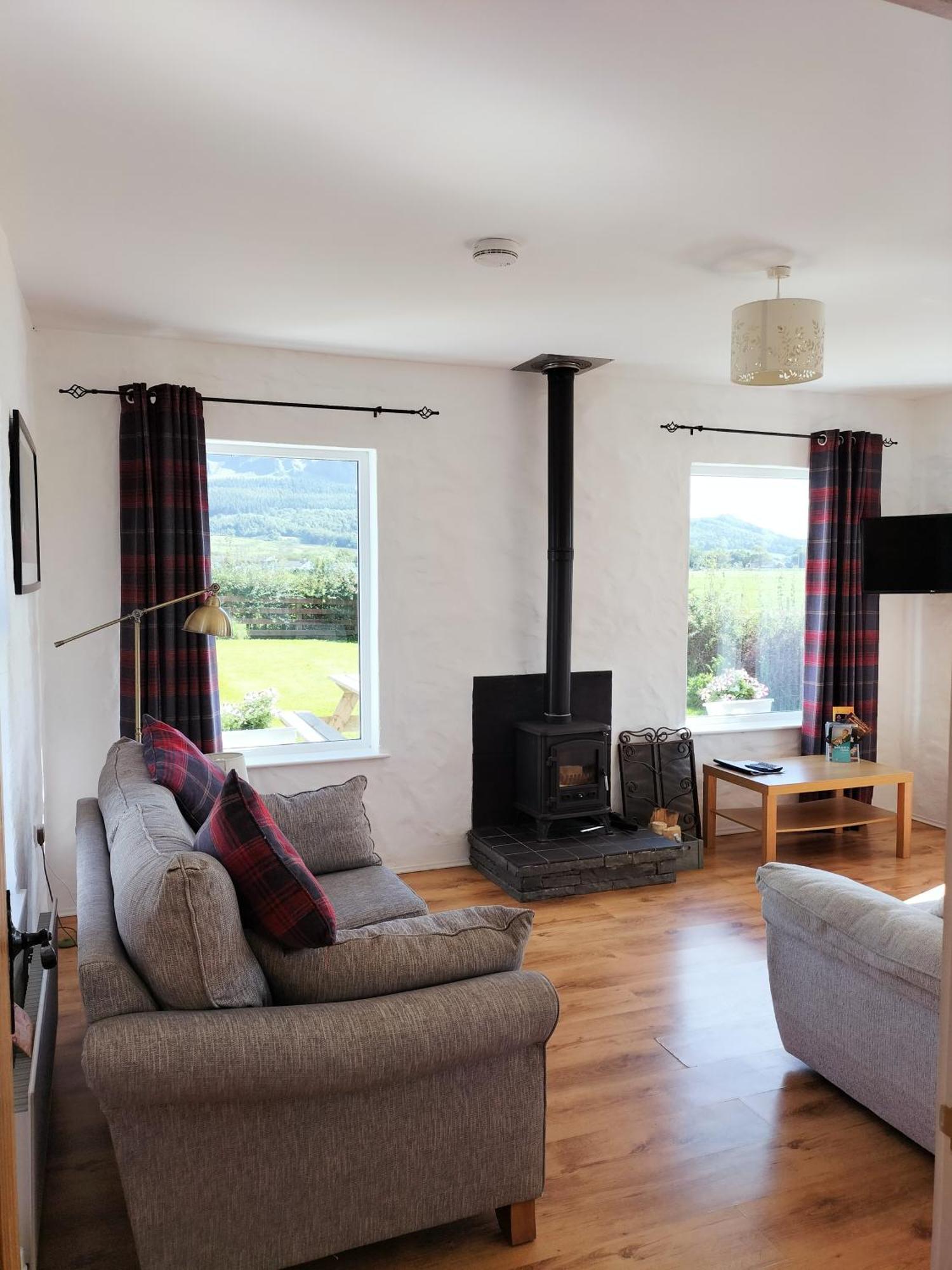 Ballymultimber Cottages - Mountain Views Near Beach Limavady Exteriör bild